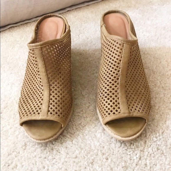 Perfect fall mules 👍🏼 - Picture 2 of 2